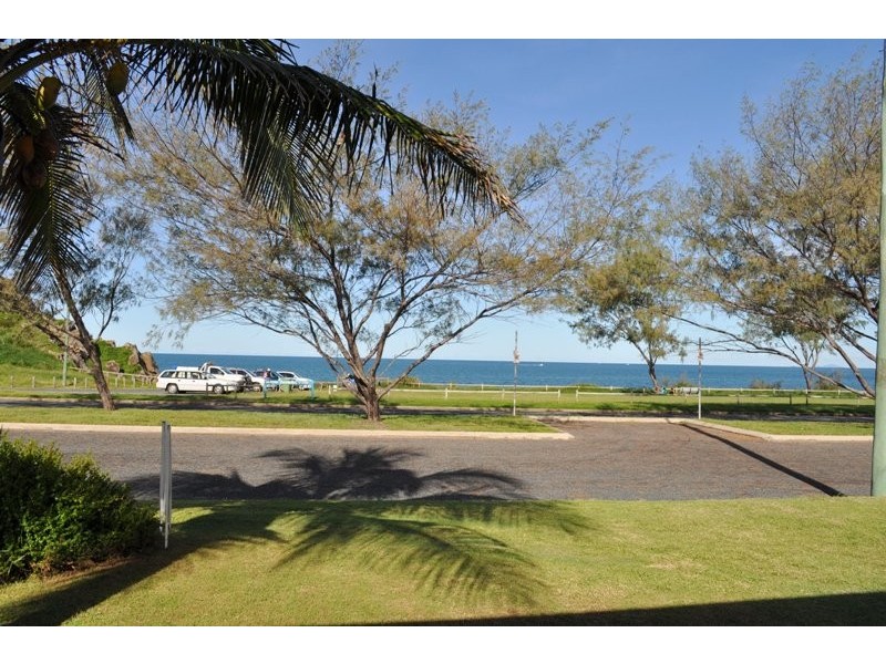 24 Pacific Esplanade, Slade Point QLD 4740