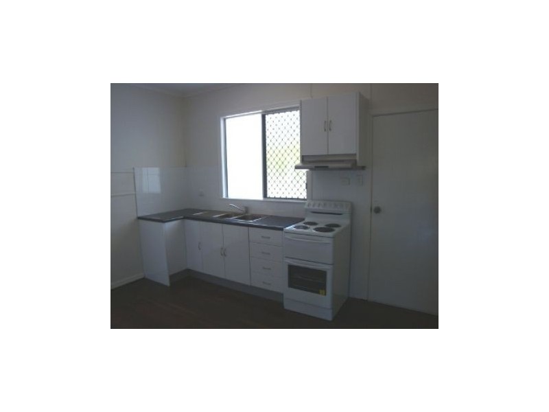2/107 Grendon Street, North Mackay QLD 4740