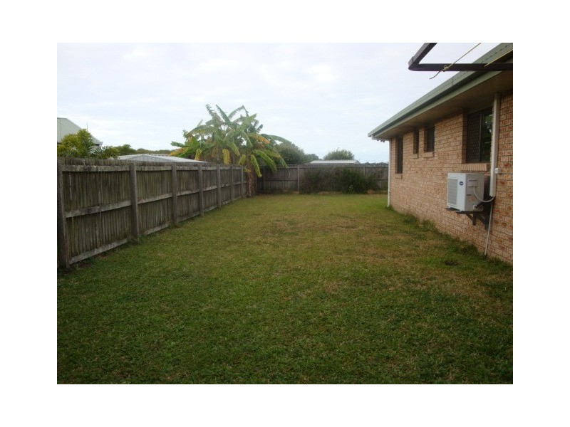 2/64 Celeber Drive, Andergrove QLD 4740