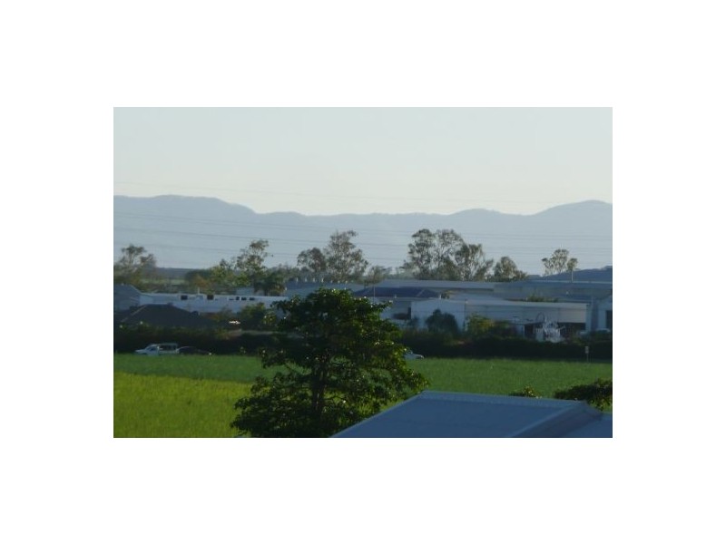 7 Stephanie Ct, Glenella QLD 4740