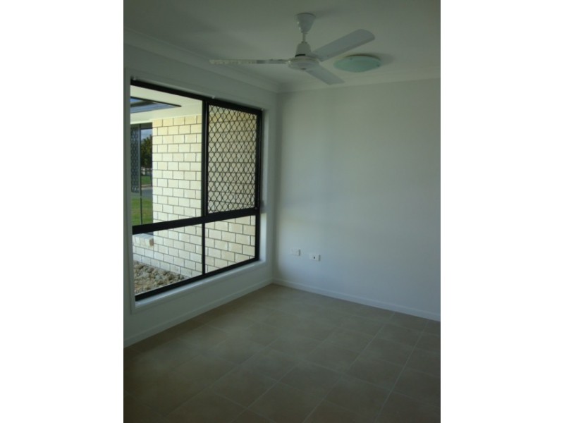 16 Malone Drive, Andergrove QLD 4740