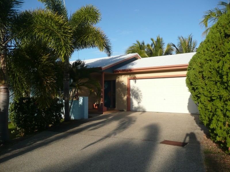 28 Grace Crescent, Slade Point QLD 4740