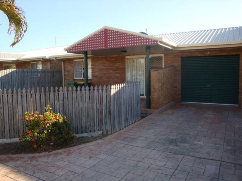 2/61 Oak Street, Andergrove QLD 4740