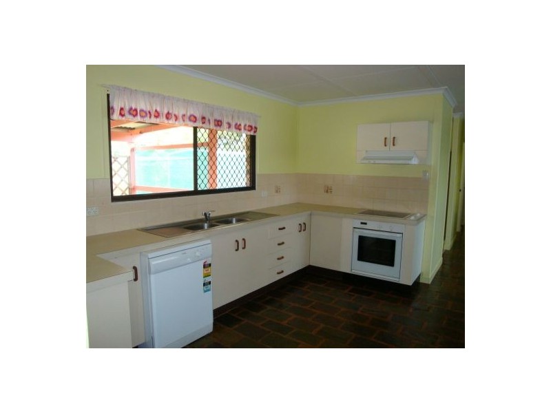 26 Marlborough Street, Ooralea QLD 4740