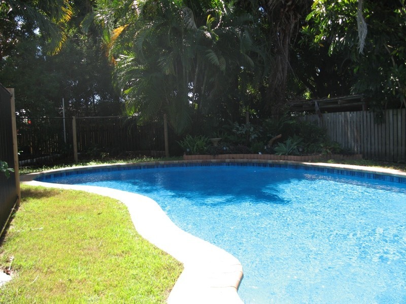 6 Kemp Street, Bucasia QLD 4750