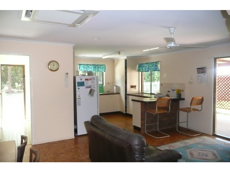 6 Kemp Street, Bucasia QLD 4750