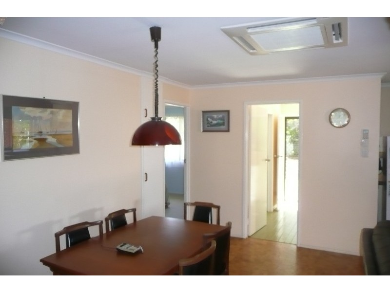 6 Kemp Street, Bucasia QLD 4750