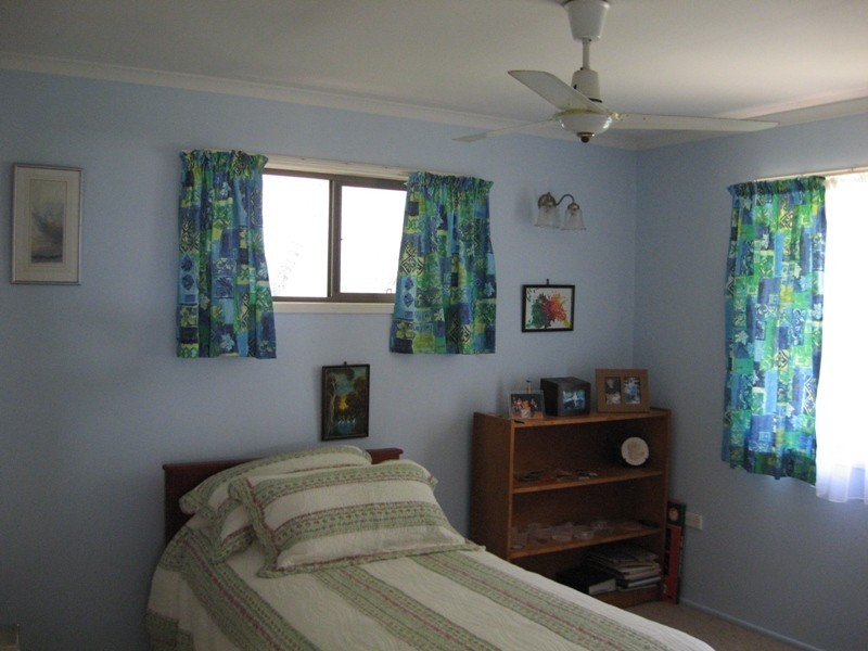 6 Kemp Street, Bucasia QLD 4750