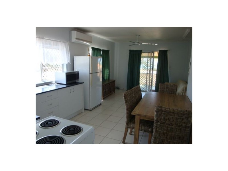 1/56 The Esplanade, Grasstree Beach QLD 4740