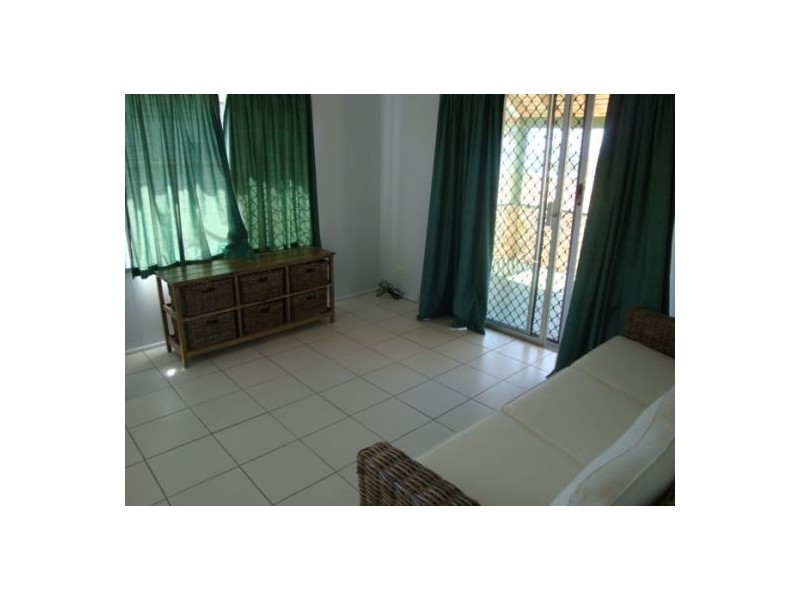 1/56 The Esplanade, Grasstree Beach QLD 4740