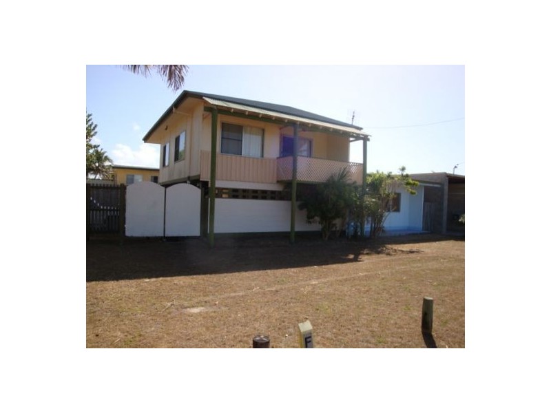 1/56 The Esplanade, Grasstree Beach QLD 4740
