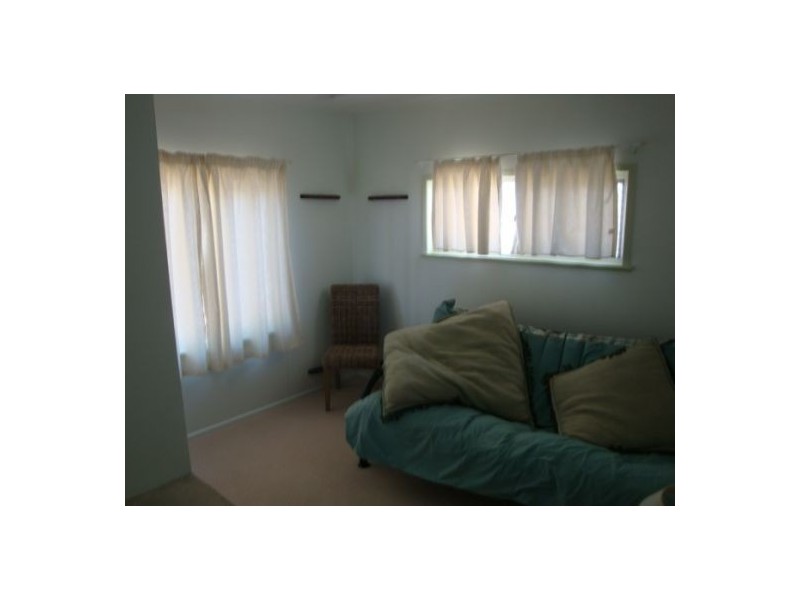 1/56 The Esplanade, Grasstree Beach QLD 4740