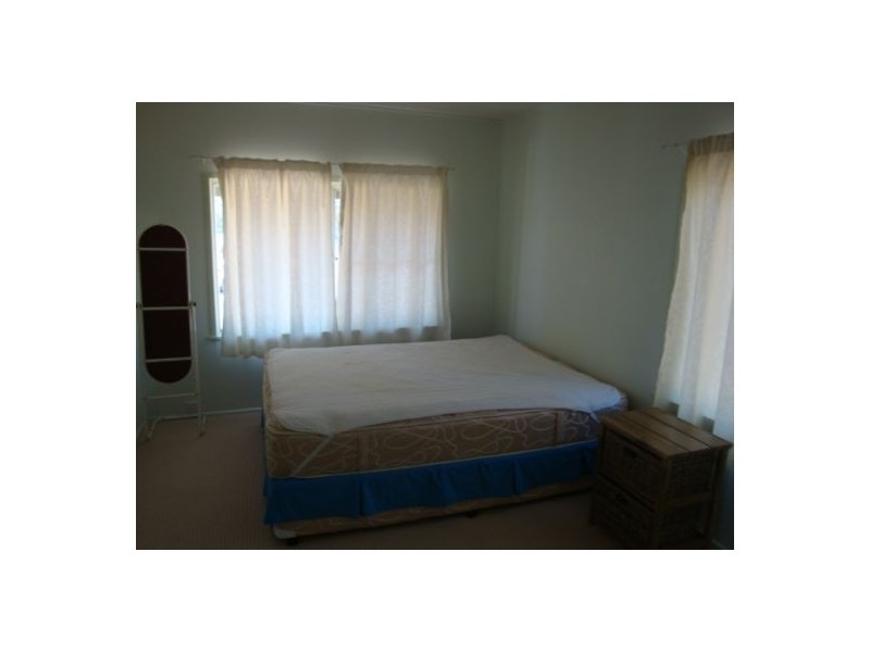 1/56 The Esplanade, Grasstree Beach QLD 4740