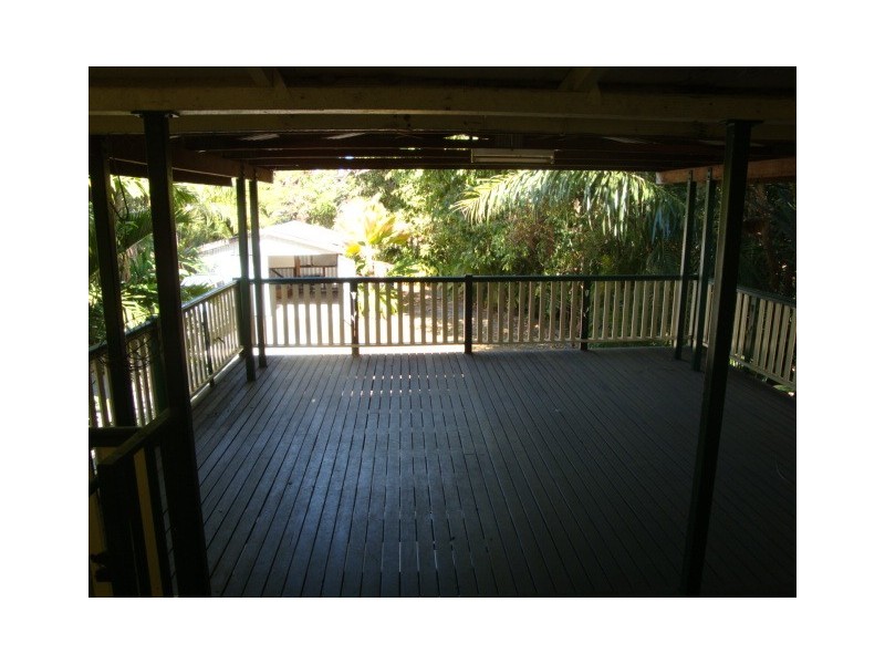 11 Holland Street, West Mackay QLD 4740