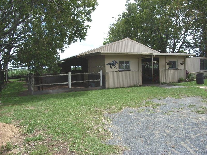 27 Bernborough Avenue, Ooralea QLD 4740