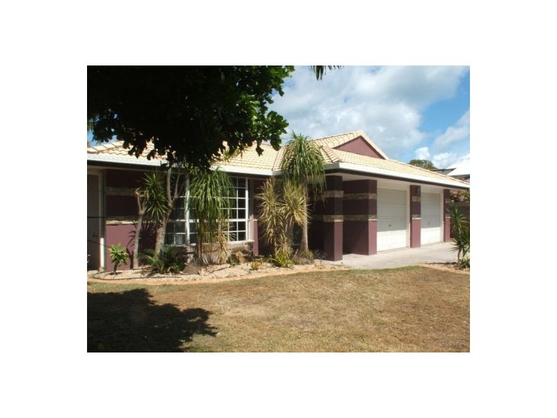 62 O’Brien Esplanade, Shoal Point QLD 4750