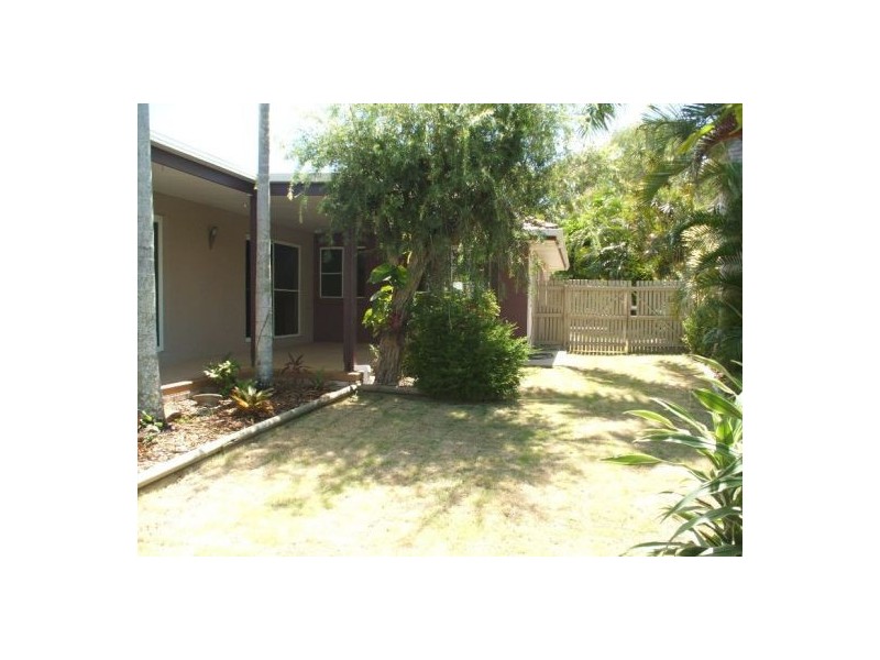 62 O’Brien Esplanade, Shoal Point QLD 4750