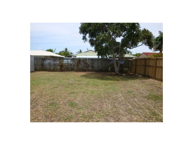 15 Waratah Street, Andergrove QLD 4740