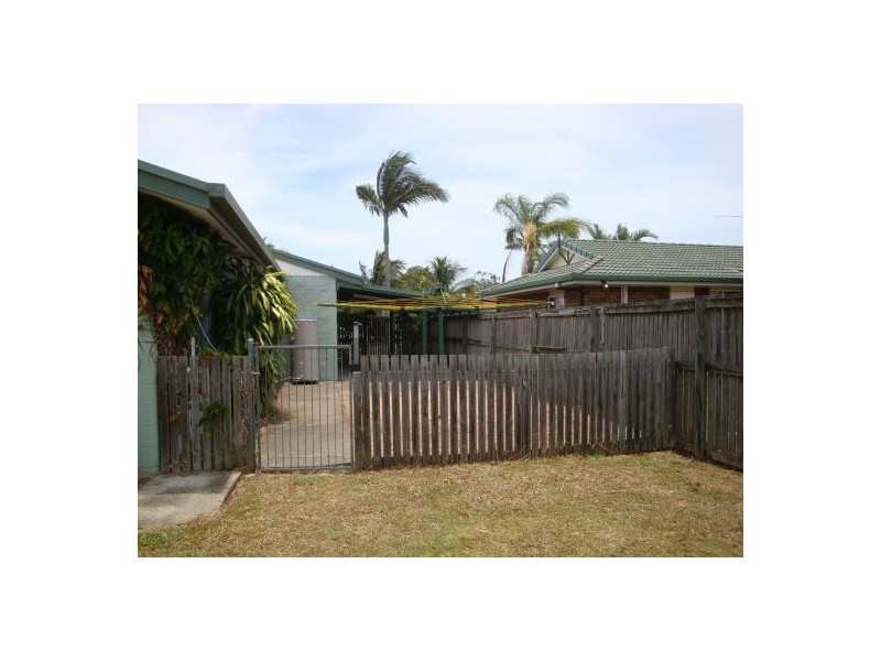 15 Waratah Street, Andergrove QLD 4740