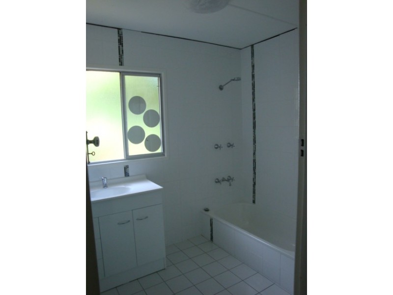 8 Willets Road, Mount Pleasant QLD 4740