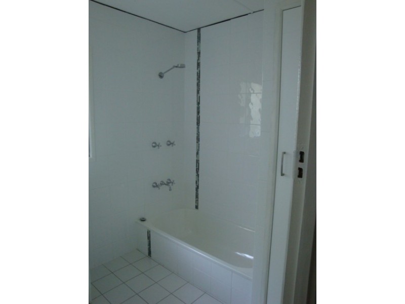 8 Willets Road, Mount Pleasant QLD 4740