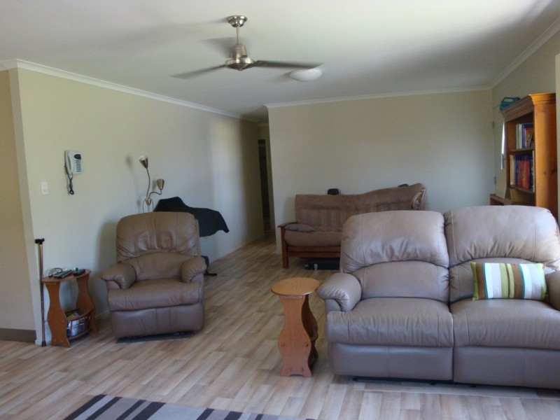 21 Perry Road, Walkerston QLD 4751