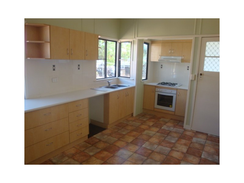 15 Donaldson Street, West Mackay QLD 4740