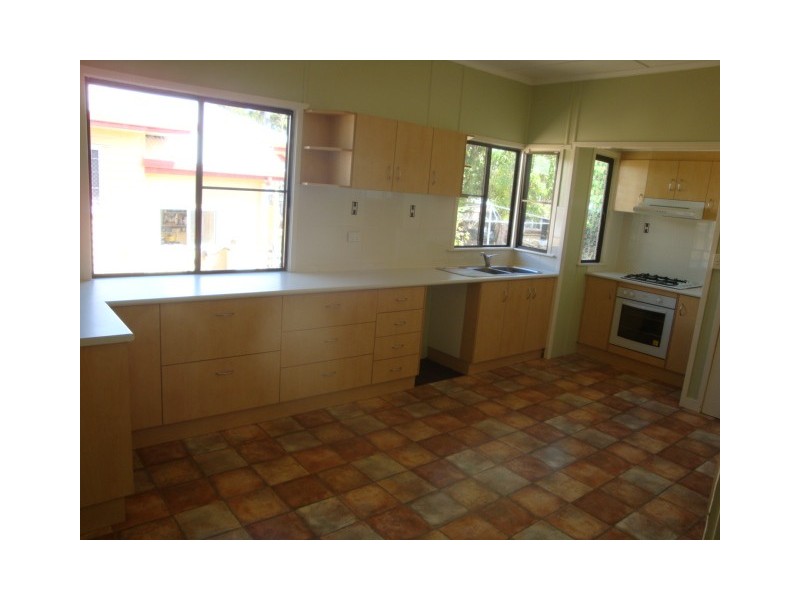 15 Donaldson Street, West Mackay QLD 4740