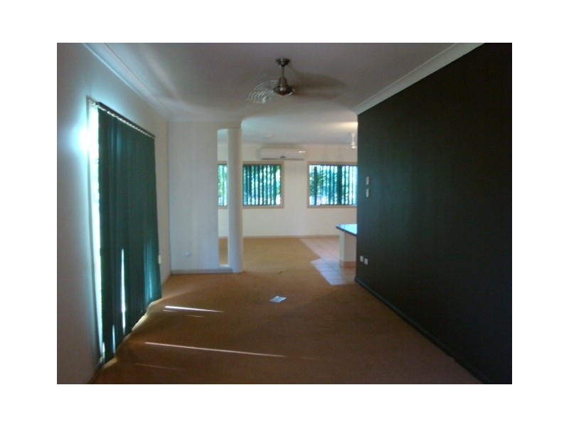 1 Rassmussen Avenue, Salonika Beach QLD 4740