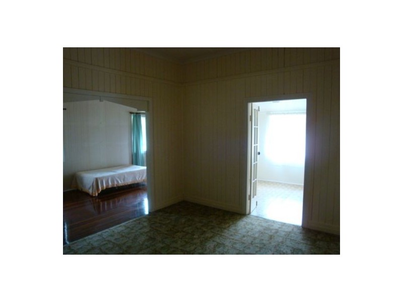 56 Range Road, Sarina QLD 4737