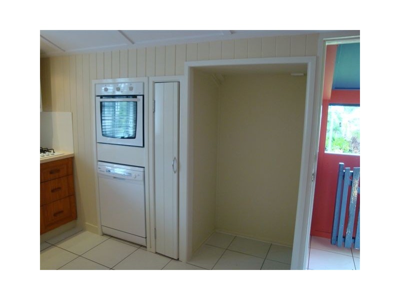 6 Hucker Street, South Mackay QLD 4740