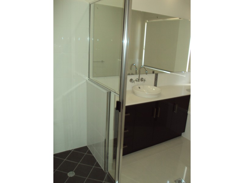 2/86 Binnington Esplanade, East Mackay QLD 4740