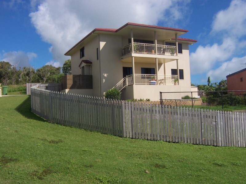 1 Gold Street, Grasstree Beach QLD 4740