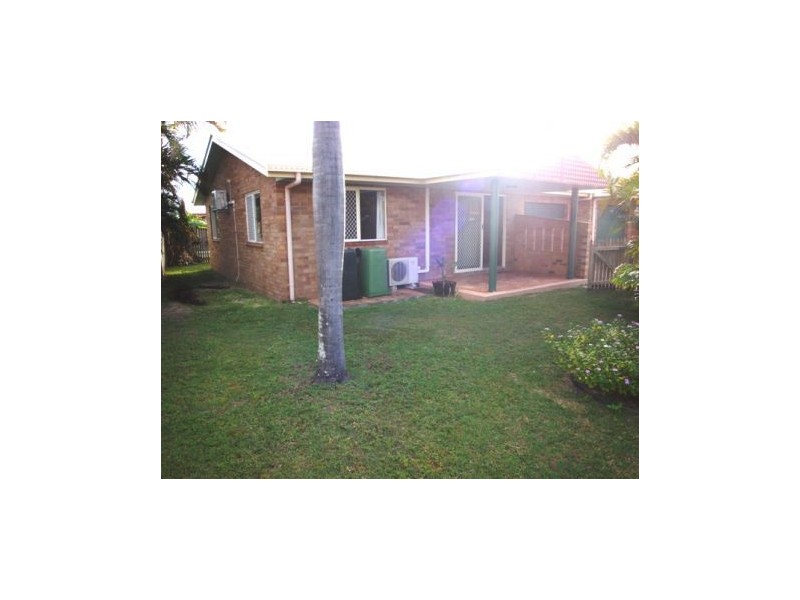 4/61 Oak Street, Andergrove QLD 4740