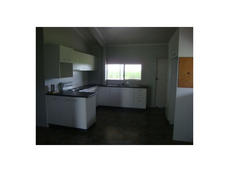 27 Pratts Road, Bakers Creek QLD 4740