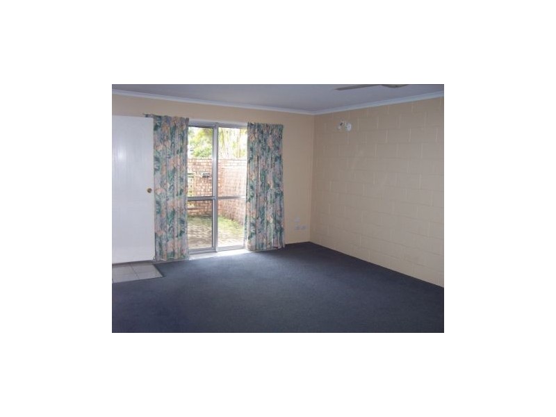 2/66 Celeber Drive, Andergrove QLD 4740