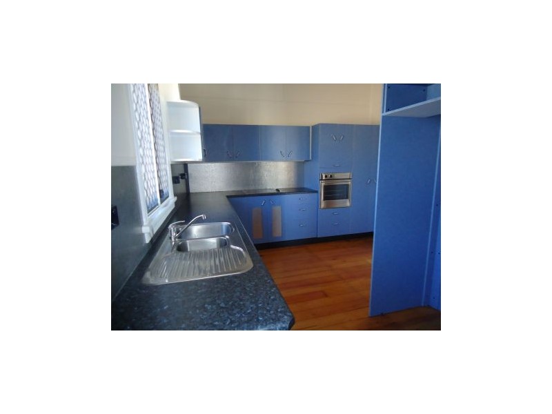 33 B Peel St, Mackay QLD 4740
