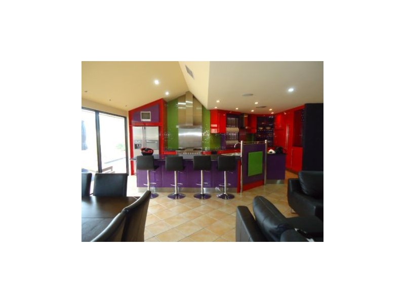 2 Inglewood Close, Andergrove QLD 4740