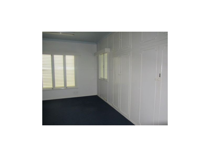 37 Carlyle Street, Mackay QLD 4740