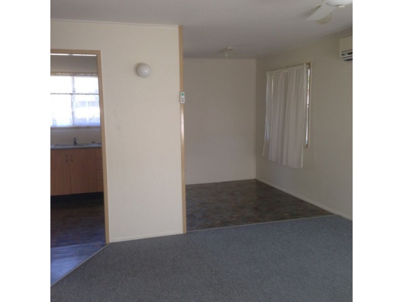 8 Graham Court, Mount Pleasant QLD 4740