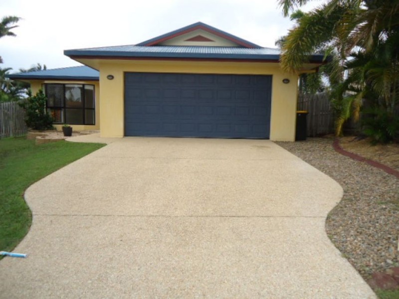 4 Egan Court, Blacks Beach QLD 4740