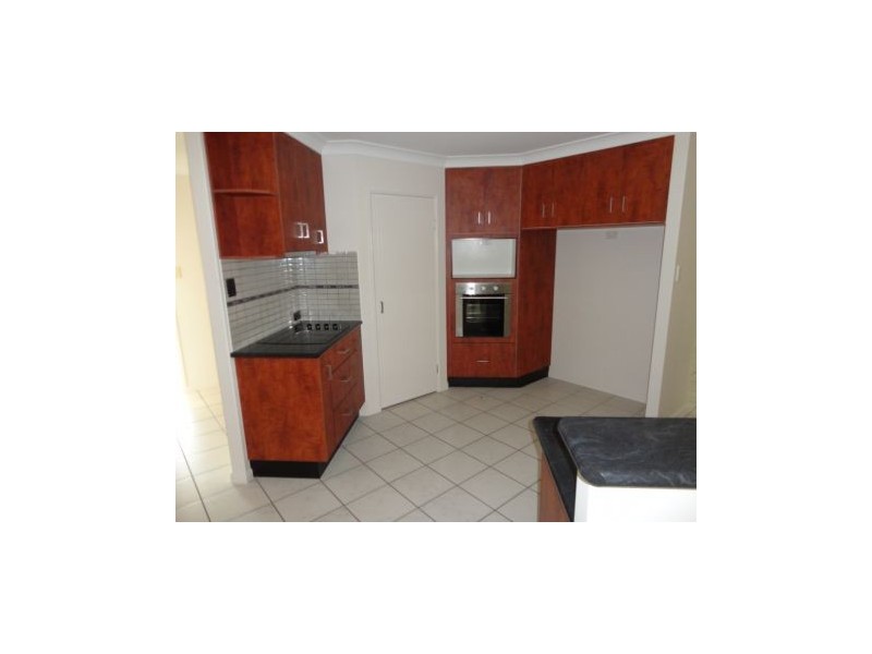 4 Egan Court, Blacks Beach QLD 4740