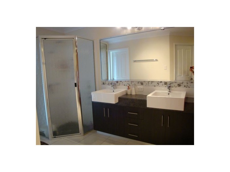 5 Franklin Close, Marian QLD 4753