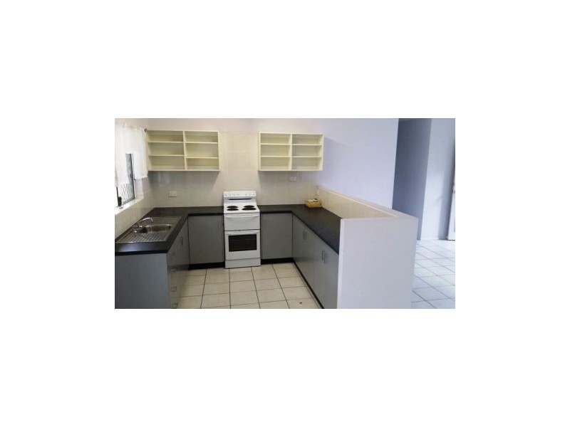 15 Waratah Street, Beaconsfield QLD 4740