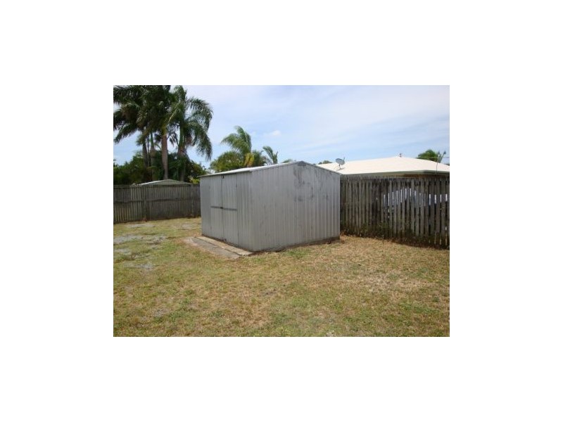 15 Waratah Street, Beaconsfield QLD 4740