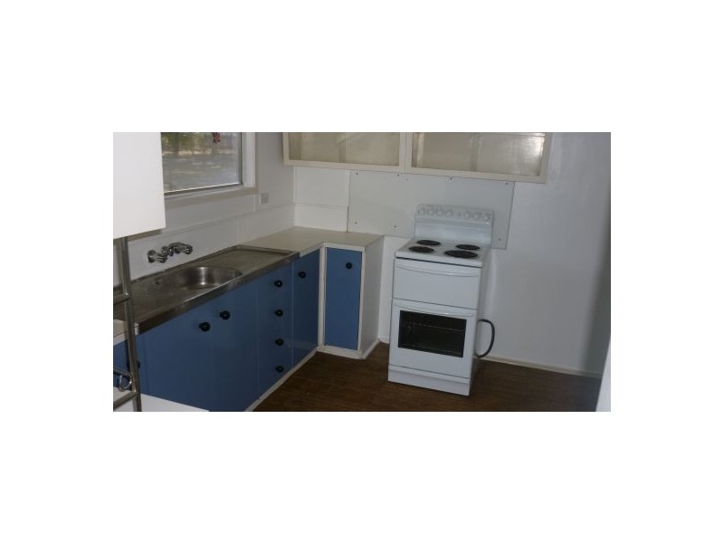 6 Wallace, Dysart QLD 4745