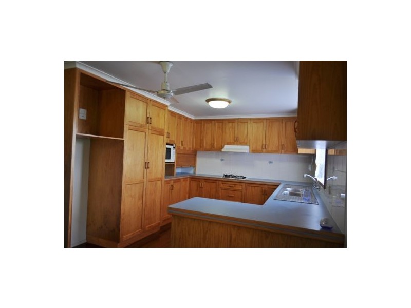 6 Calrossie Road, Mackay QLD 4740