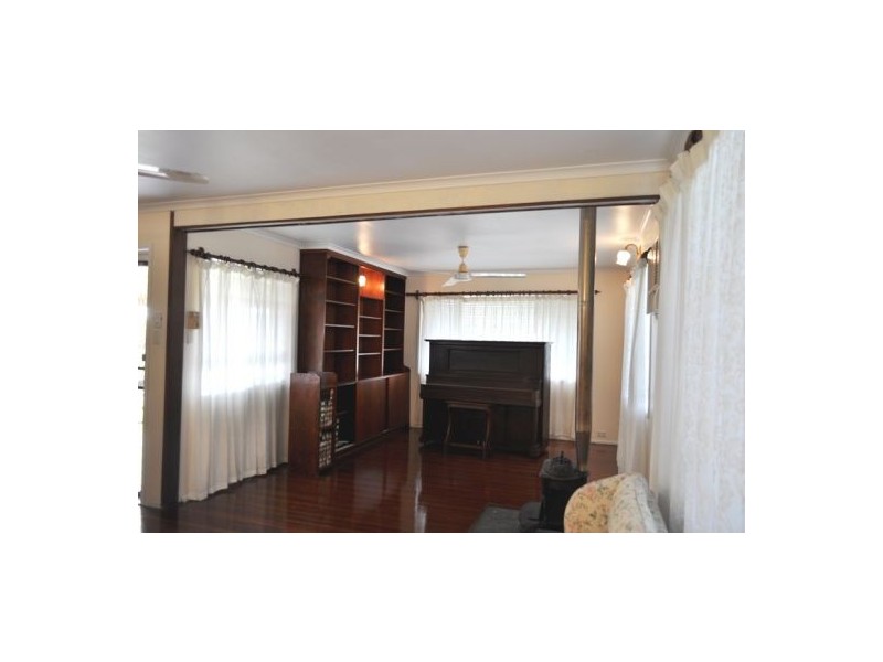 6 Calrossie Road, Mackay QLD 4740