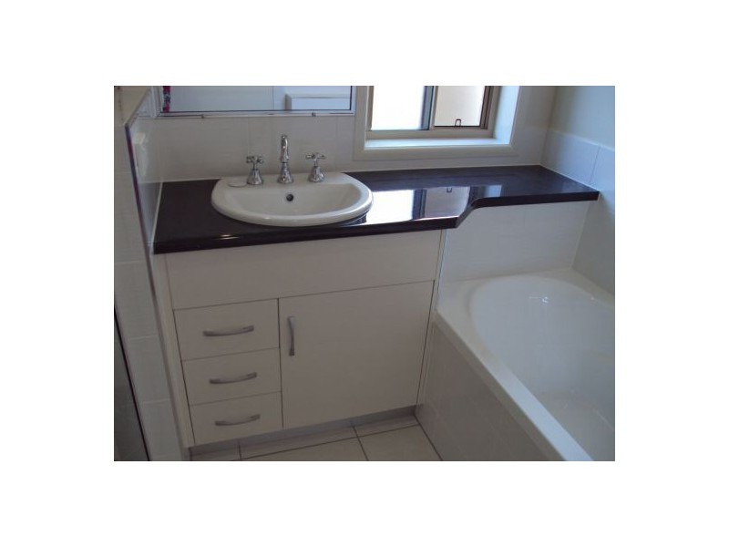 27 Alan, Marian QLD 4753