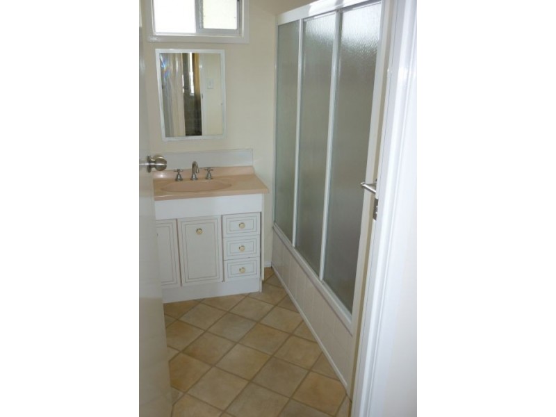 3 Scriha, Mount Pleasant QLD 4740